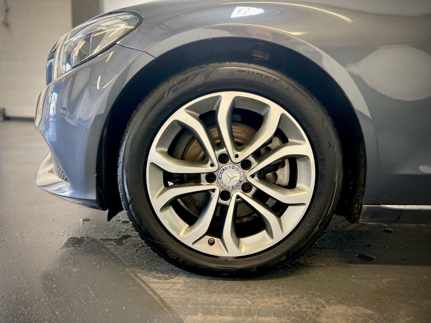 Mercedes-Benz C Class 2.0 C200 Sport (Premium) Saloon 4dr Petrol 7G-Tronic+ Euro 6 (s/s) (184 ps)