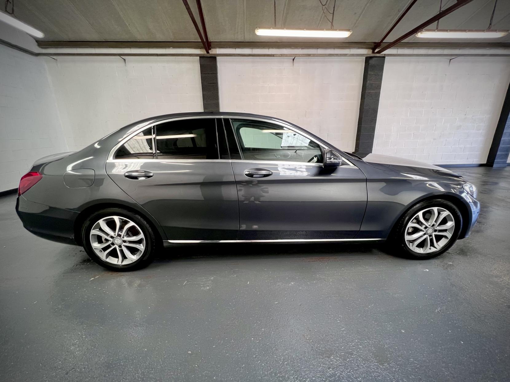 Mercedes-Benz C Class 2.0 C200 Sport (Premium) Saloon 4dr Petrol 7G-Tronic+ Euro 6 (s/s) (184 ps)