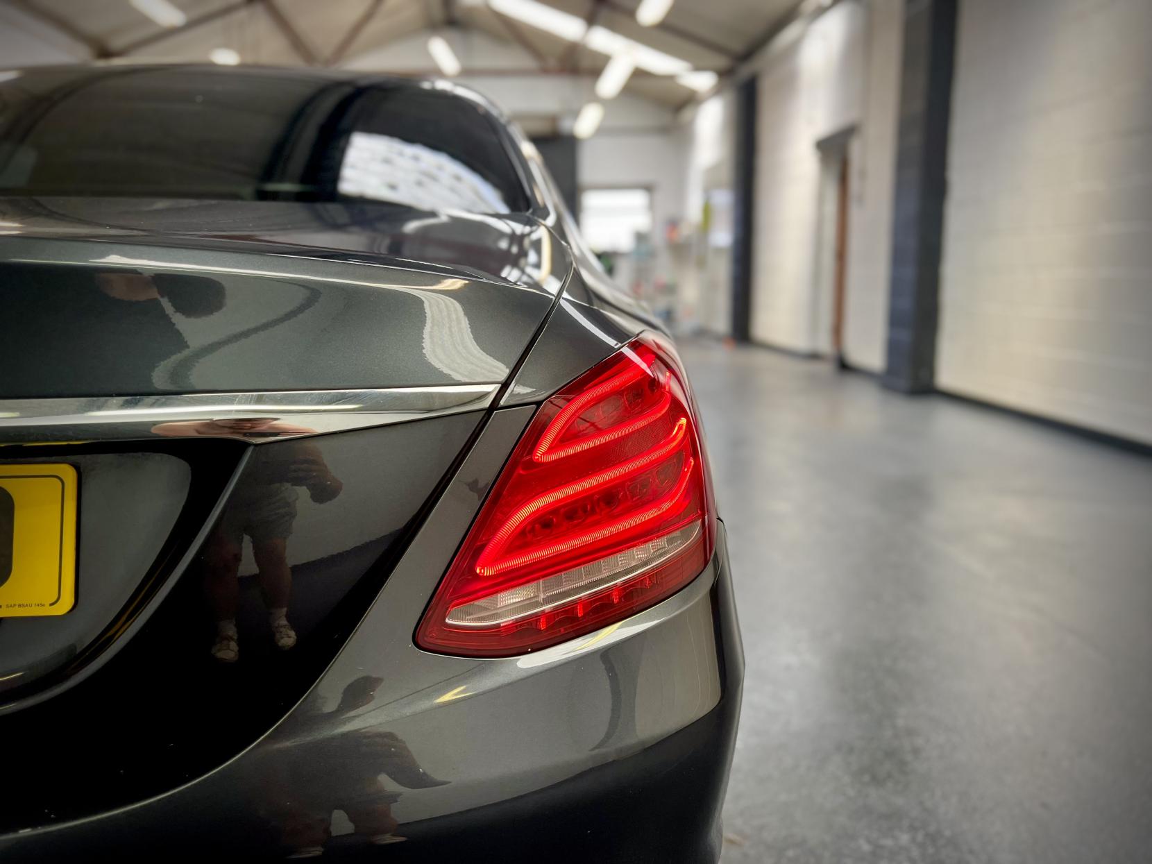 Mercedes-Benz C Class 2.0 C200 Sport (Premium) Saloon 4dr Petrol 7G-Tronic+ Euro 6 (s/s) (184 ps)
