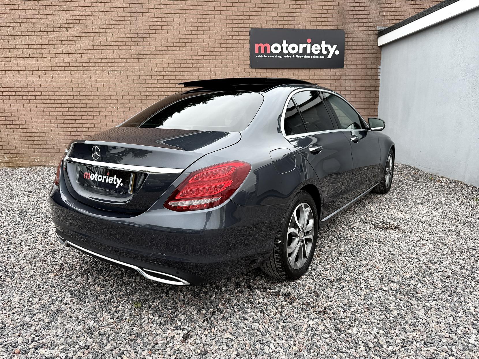 Mercedes-Benz C Class 2.0 C200 Sport (Premium) Saloon 4dr Petrol 7G-Tronic+ Euro 6 (s/s) (184 ps)