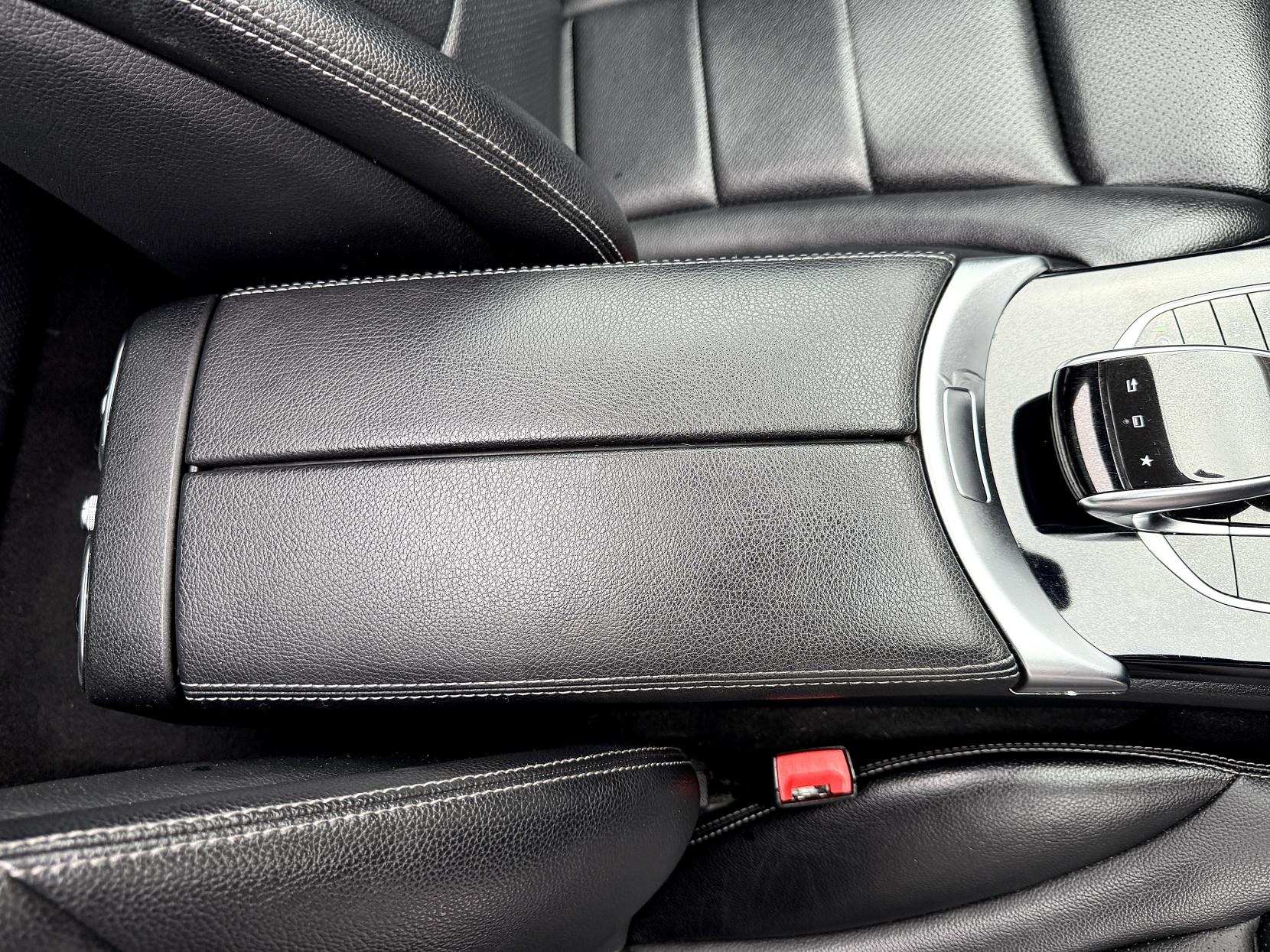 Mercedes-Benz C Class 2.0 C200 Sport (Premium) Saloon 4dr Petrol 7G-Tronic+ Euro 6 (s/s) (184 ps)