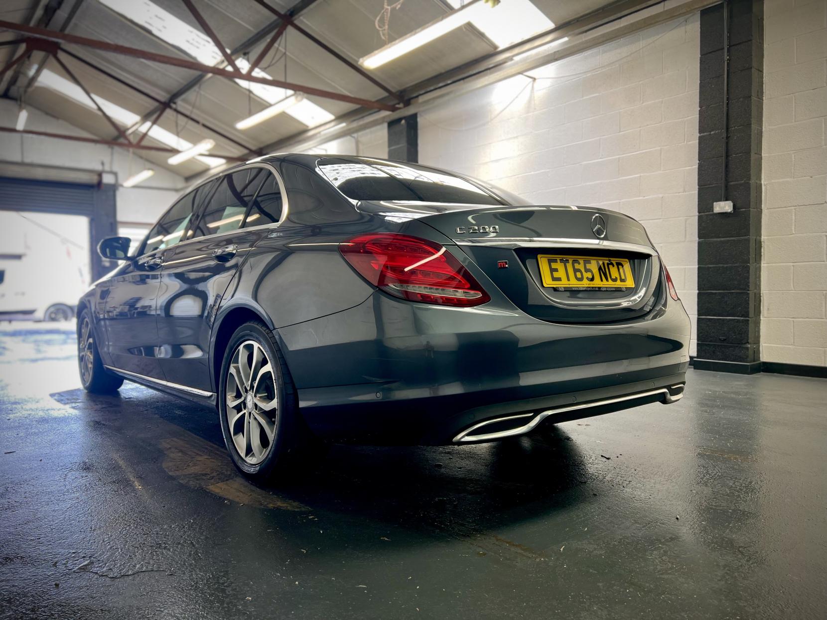 Mercedes-Benz C Class 2.0 C200 Sport (Premium) Saloon 4dr Petrol 7G-Tronic+ Euro 6 (s/s) (184 ps)