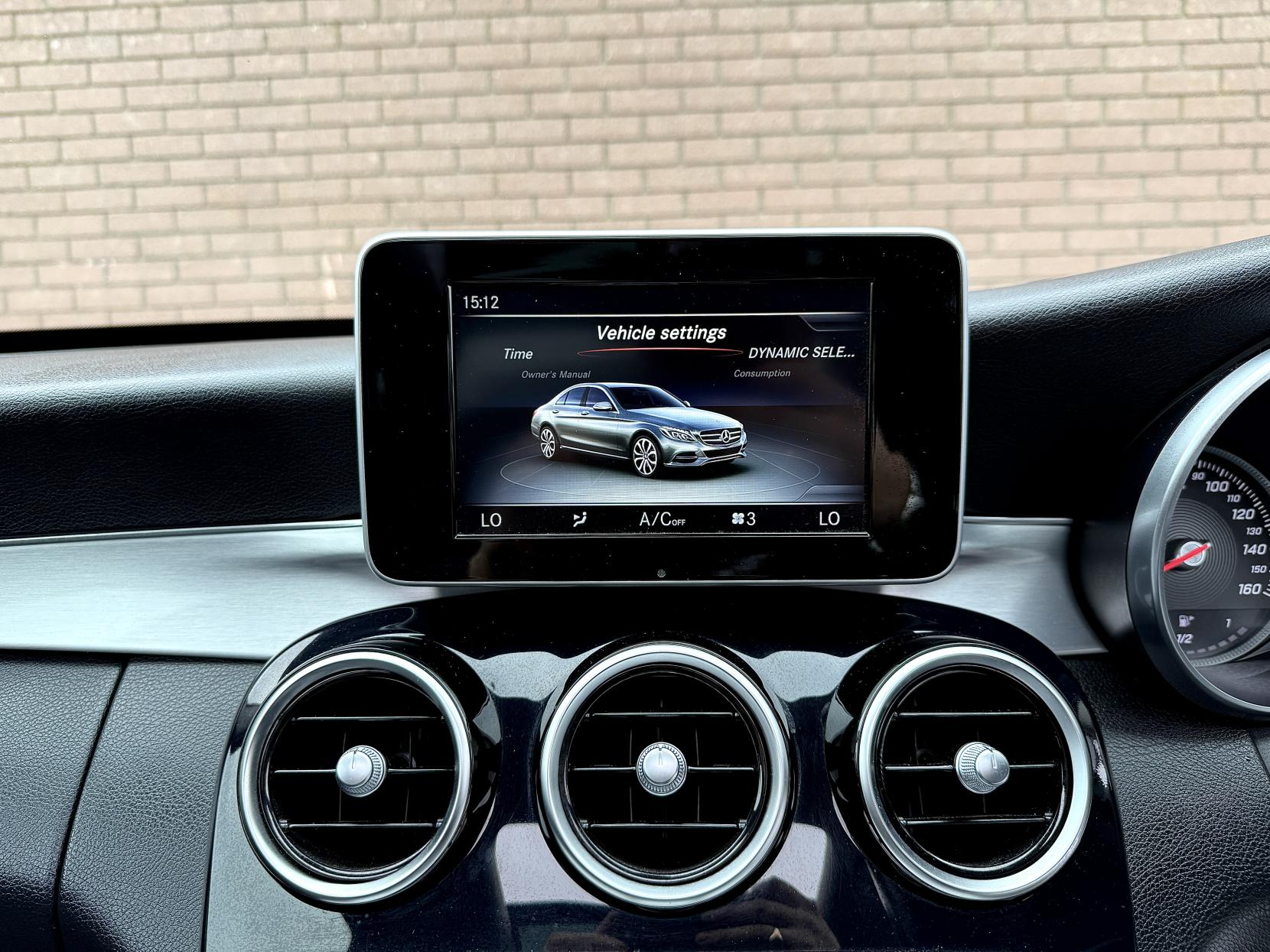 Mercedes-Benz C Class 2.0 C200 Sport (Premium) Saloon 4dr Petrol 7G-Tronic+ Euro 6 (s/s) (184 ps)