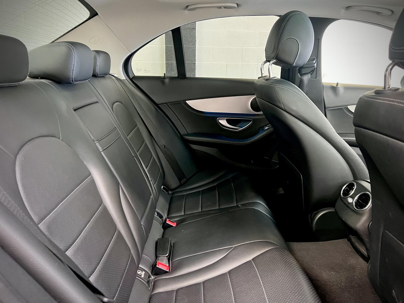 Mercedes-Benz C Class 2.0 C200 Sport (Premium) Saloon 4dr Petrol 7G-Tronic+ Euro 6 (s/s) (184 ps)