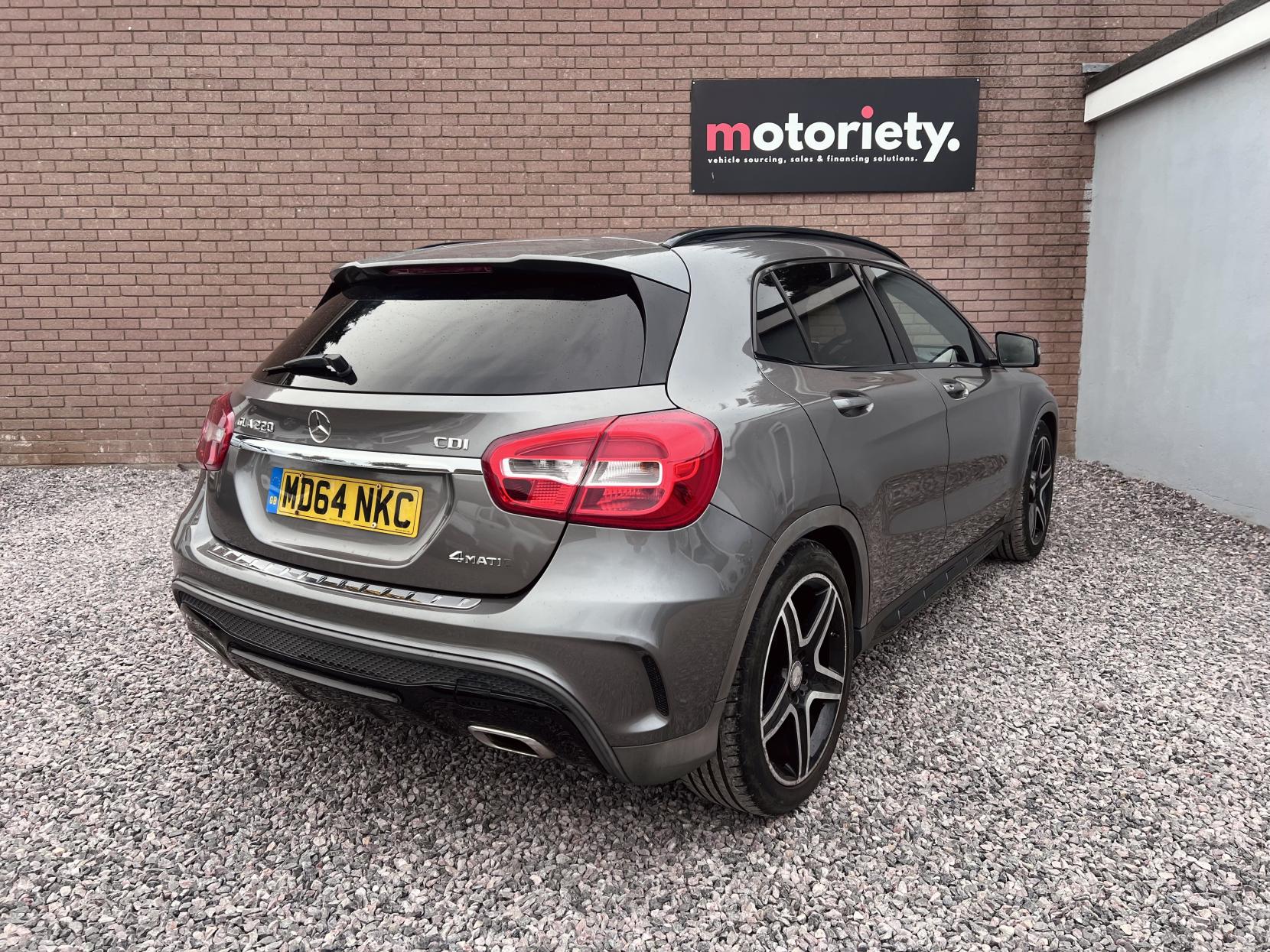 Mercedes-Benz GLA 2.1 GLA220 CDI AMG Line SUV 5dr Diesel 7G-DCT 4MATIC Euro 6 (s/s) (170 ps)