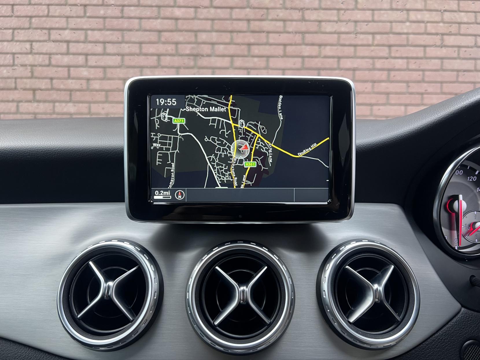 Mercedes-Benz GLA 2.1 GLA220 CDI AMG Line SUV 5dr Diesel 7G-DCT 4MATIC Euro 6 (s/s) (170 ps)