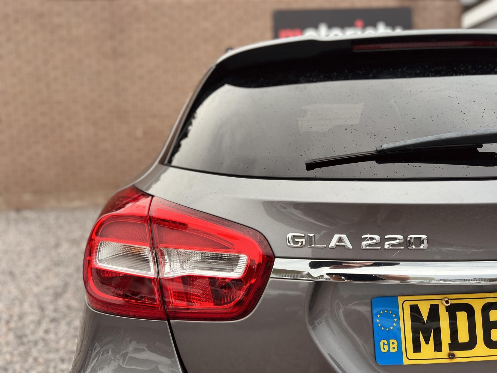 Mercedes-Benz GLA 2.1 GLA220 CDI AMG Line SUV 5dr Diesel 7G-DCT 4MATIC Euro 6 (s/s) (170 ps)