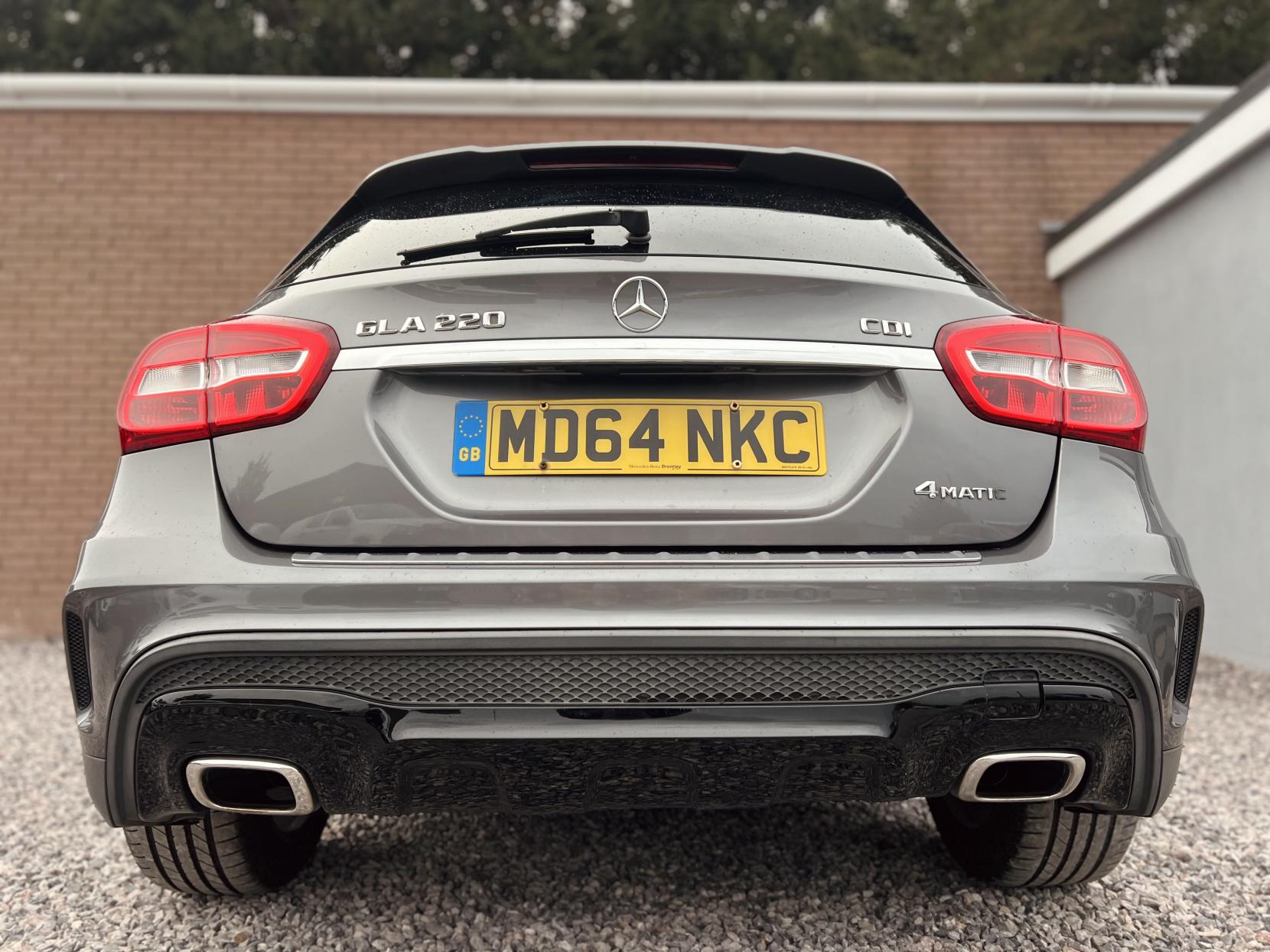 Mercedes-Benz GLA 2.1 GLA220 CDI AMG Line SUV 5dr Diesel 7G-DCT 4MATIC Euro 6 (s/s) (170 ps)