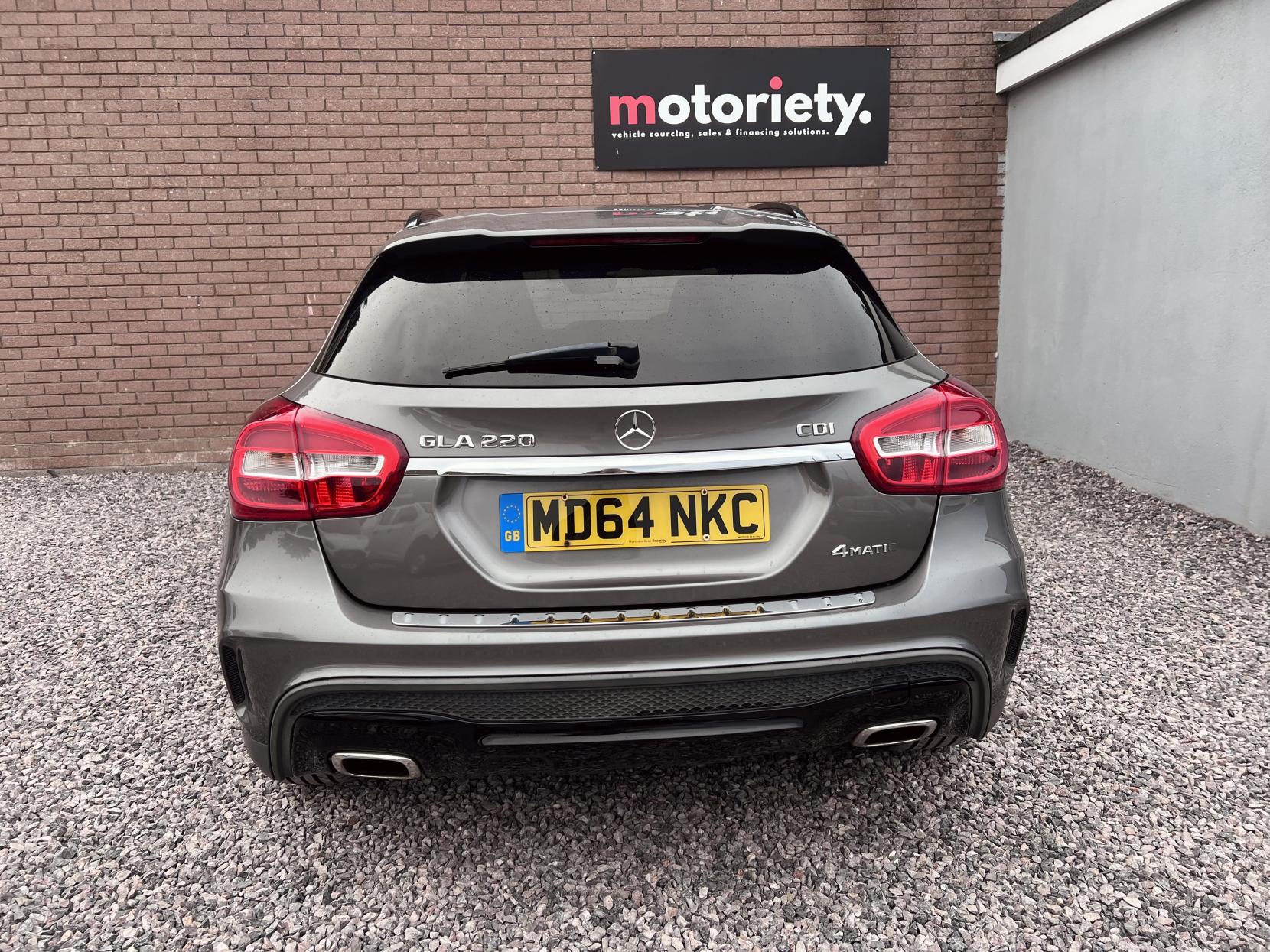 Mercedes-Benz GLA 2.1 GLA220 CDI AMG Line SUV 5dr Diesel 7G-DCT 4MATIC Euro 6 (s/s) (170 ps)