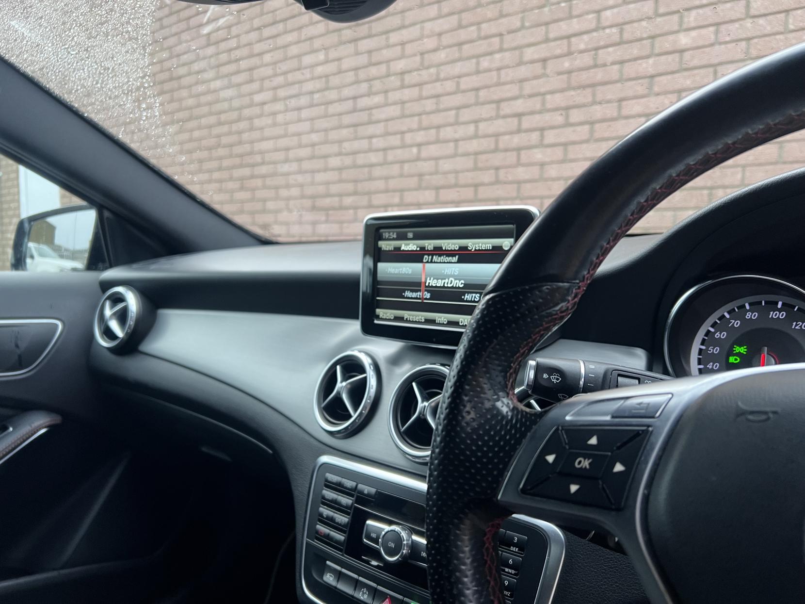 Mercedes-Benz GLA 2.1 GLA220 CDI AMG Line SUV 5dr Diesel 7G-DCT 4MATIC Euro 6 (s/s) (170 ps)