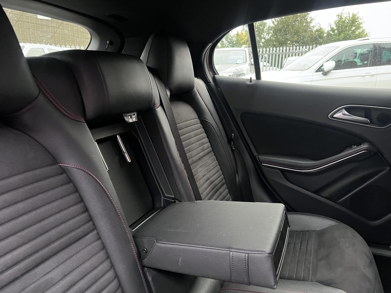 Mercedes-Benz GLA 2.1 GLA220 CDI AMG Line SUV 5dr Diesel 7G-DCT 4MATIC Euro 6 (s/s) (170 ps)