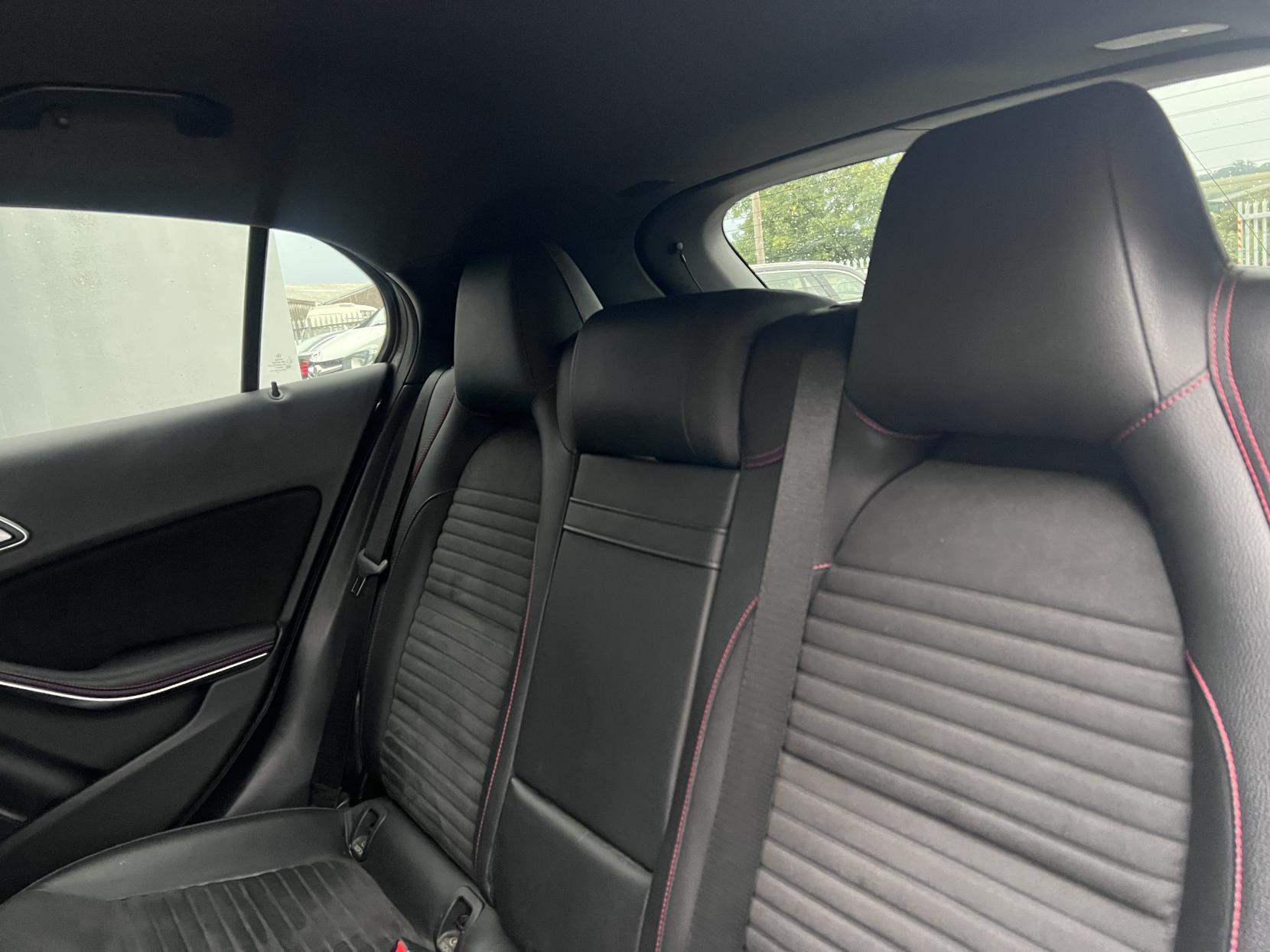 Mercedes-Benz GLA 2.1 GLA220 CDI AMG Line SUV 5dr Diesel 7G-DCT 4MATIC Euro 6 (s/s) (170 ps)