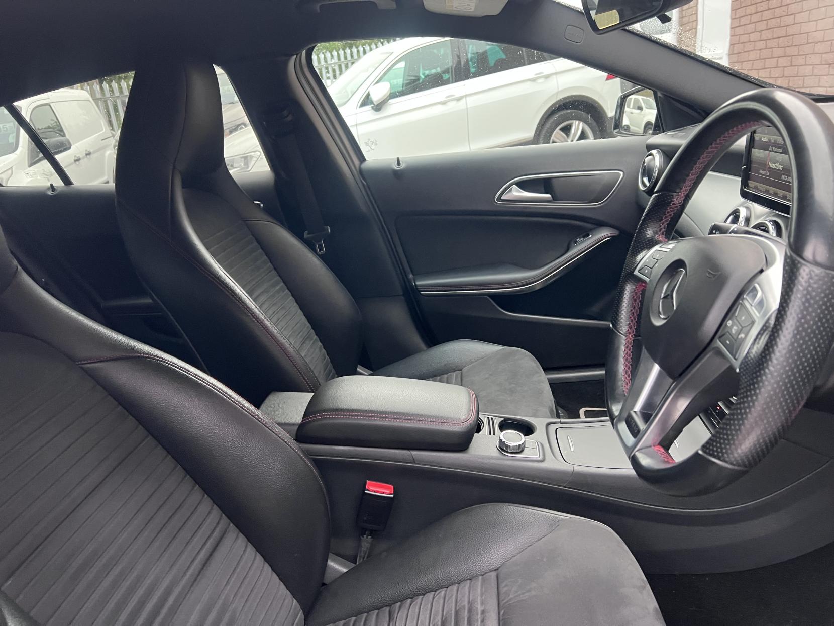 Mercedes-Benz GLA 2.1 GLA220 CDI AMG Line SUV 5dr Diesel 7G-DCT 4MATIC Euro 6 (s/s) (170 ps)