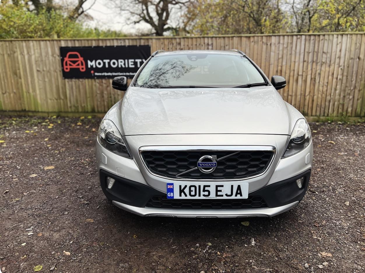 Volvo V40 Cross Country 2.0 D4 Lux Nav Hatchback 5dr Diesel Auto Euro 6 (s/s) (190 ps)