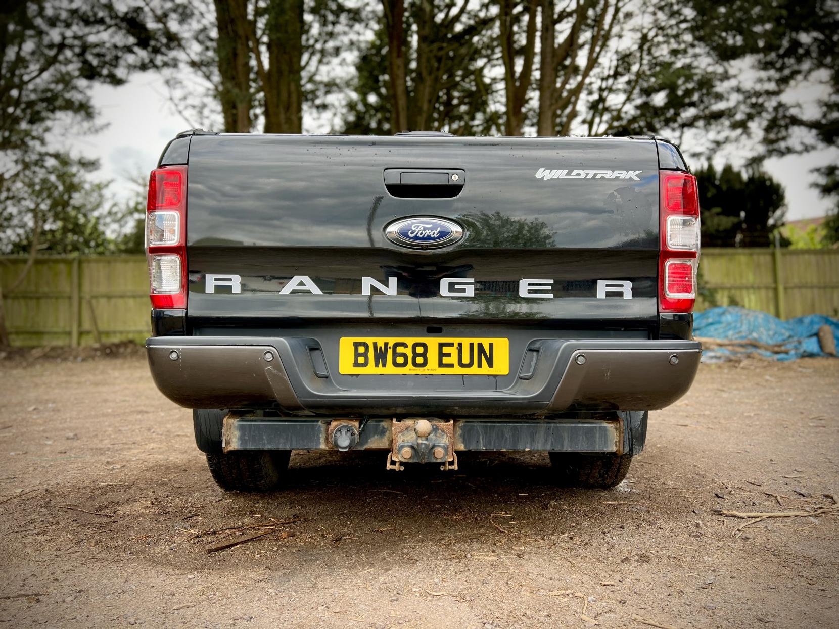 Ford Ranger 3.2 TDCi Wildtrak Pickup Double Cab 4dr Diesel Auto 4WD Euro 5 (200 ps)
