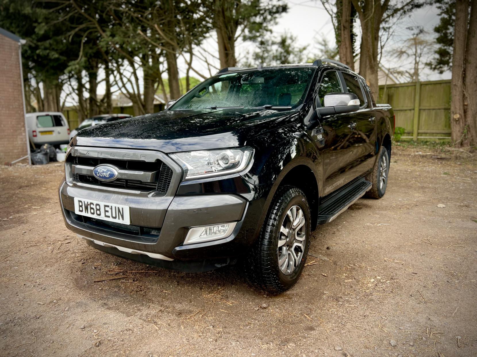 Ford Ranger 3.2 TDCi Wildtrak Pickup Double Cab 4dr Diesel Auto 4WD Euro 5 (200 ps)