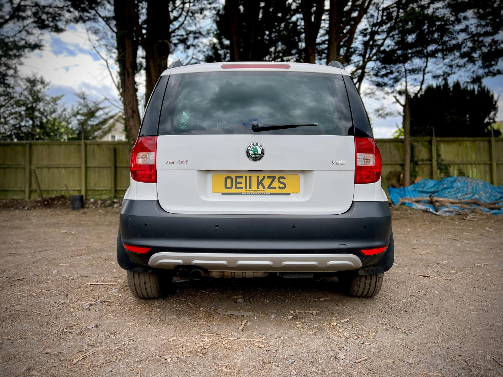 Skoda Yeti 1.8 TSI Elegance SUV 5dr Petrol Manual 4WD Euro 5 (160 ps)