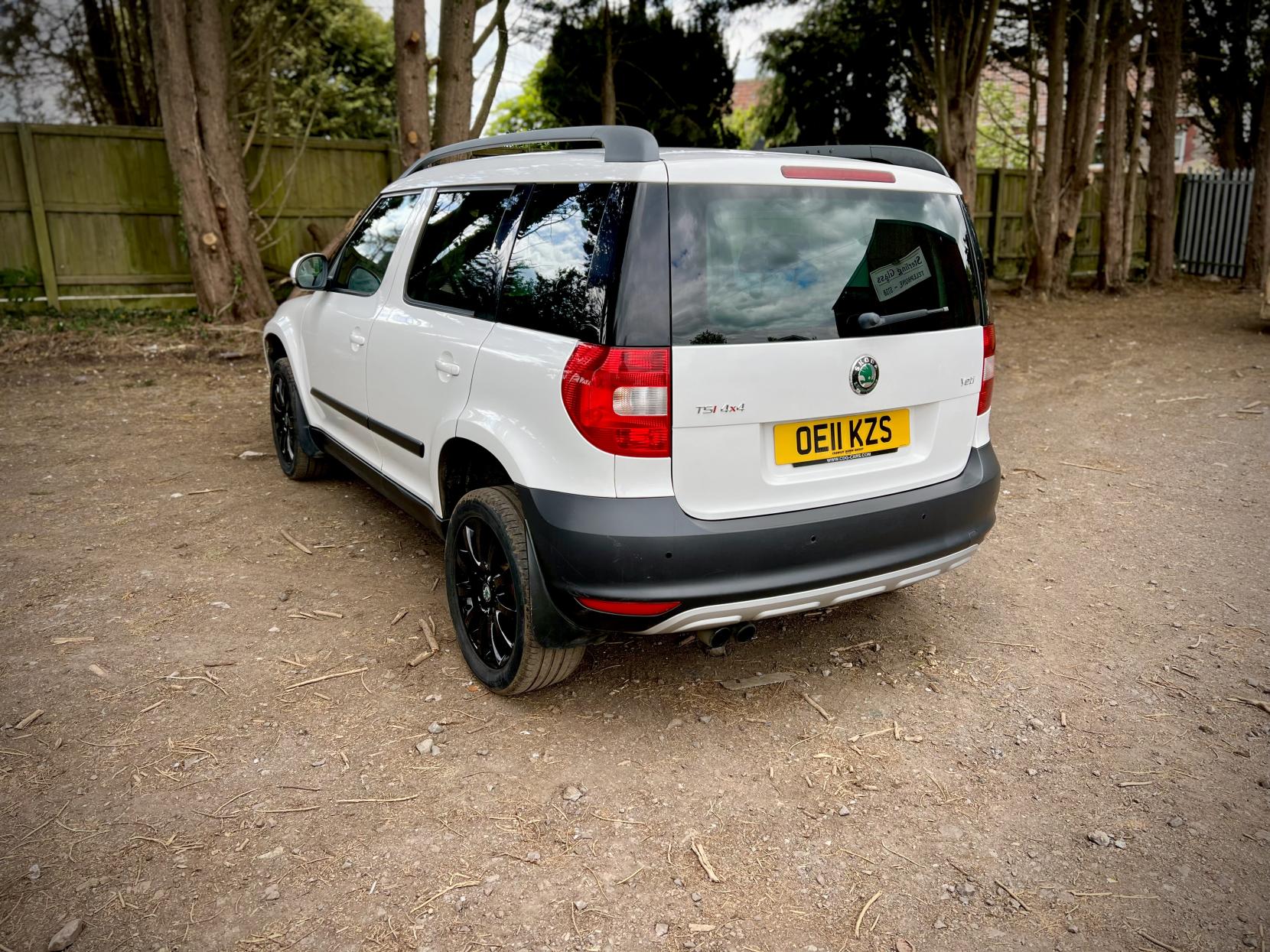 Skoda Yeti 1.8 TSI Elegance SUV 5dr Petrol Manual 4WD Euro 5 (160 ps)