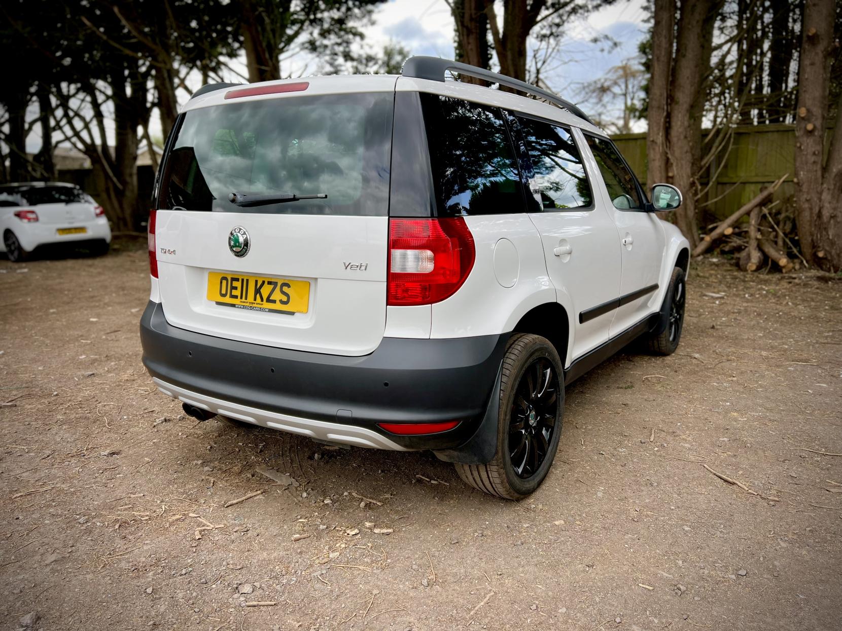 Skoda Yeti 1.8 TSI Elegance SUV 5dr Petrol Manual 4WD Euro 5 (160 ps)