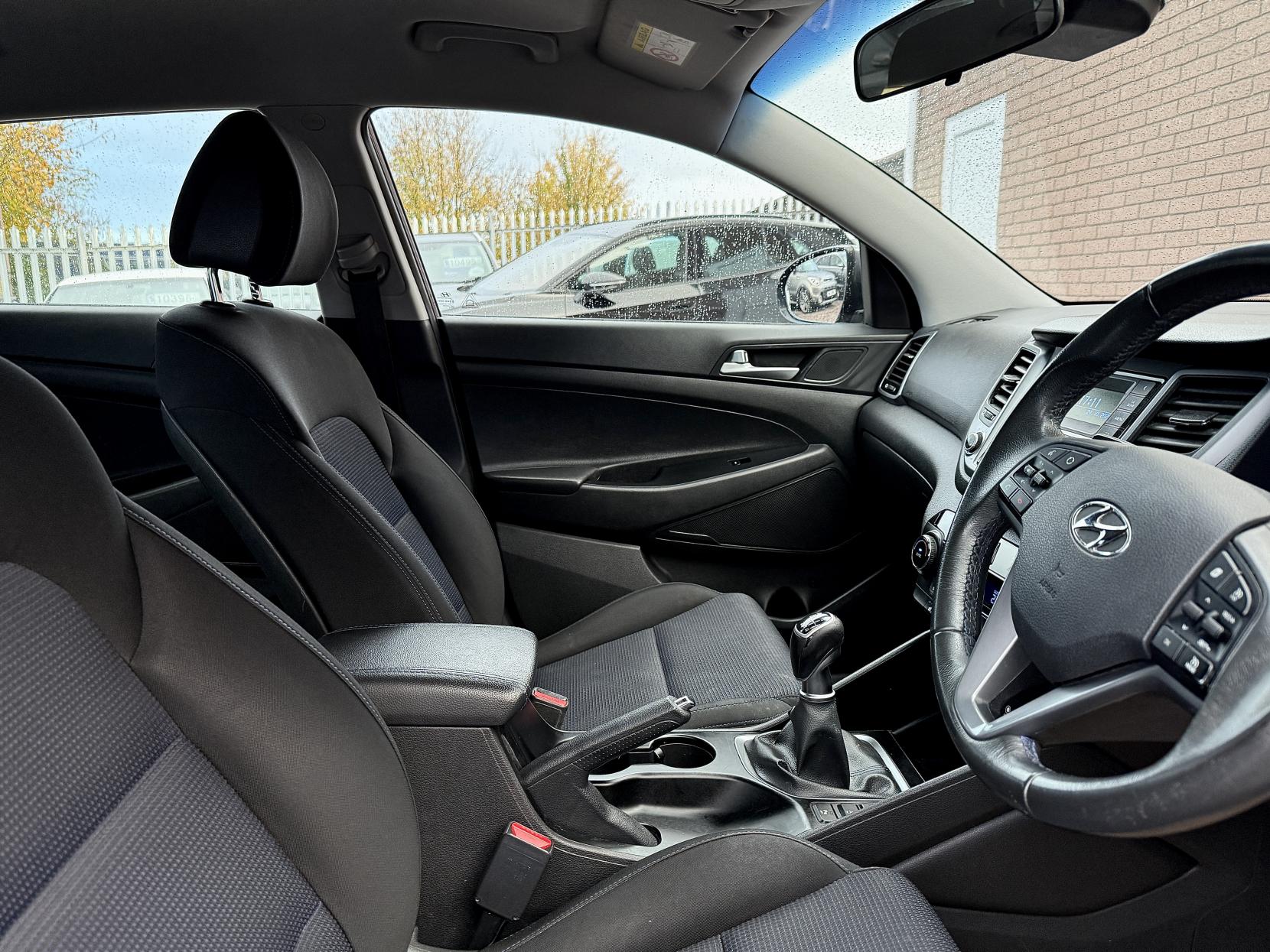 Hyundai TUCSON 1.7 CRDi Blue Drive SE SUV 5dr Diesel Manual Euro 6 (s/s) (116 ps)