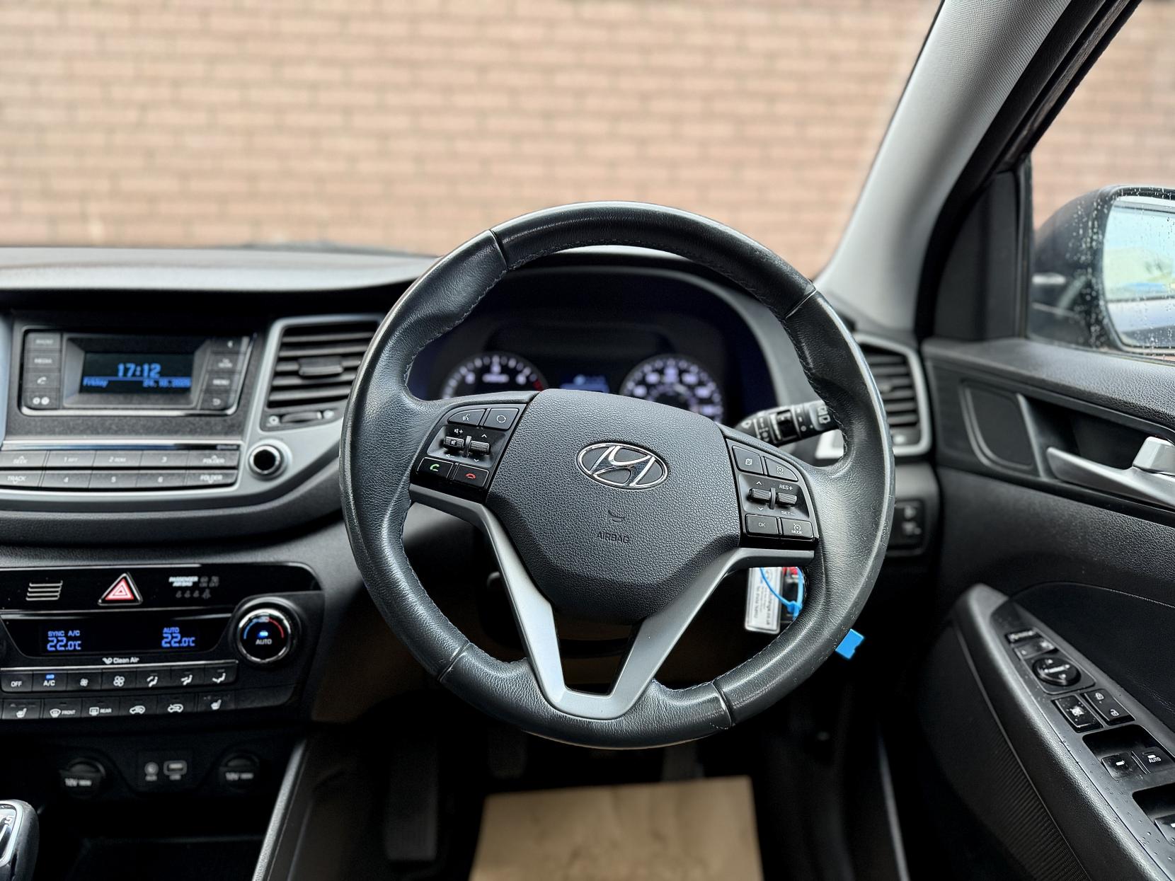 Hyundai TUCSON 1.7 CRDi Blue Drive SE SUV 5dr Diesel Manual Euro 6 (s/s) (116 ps)