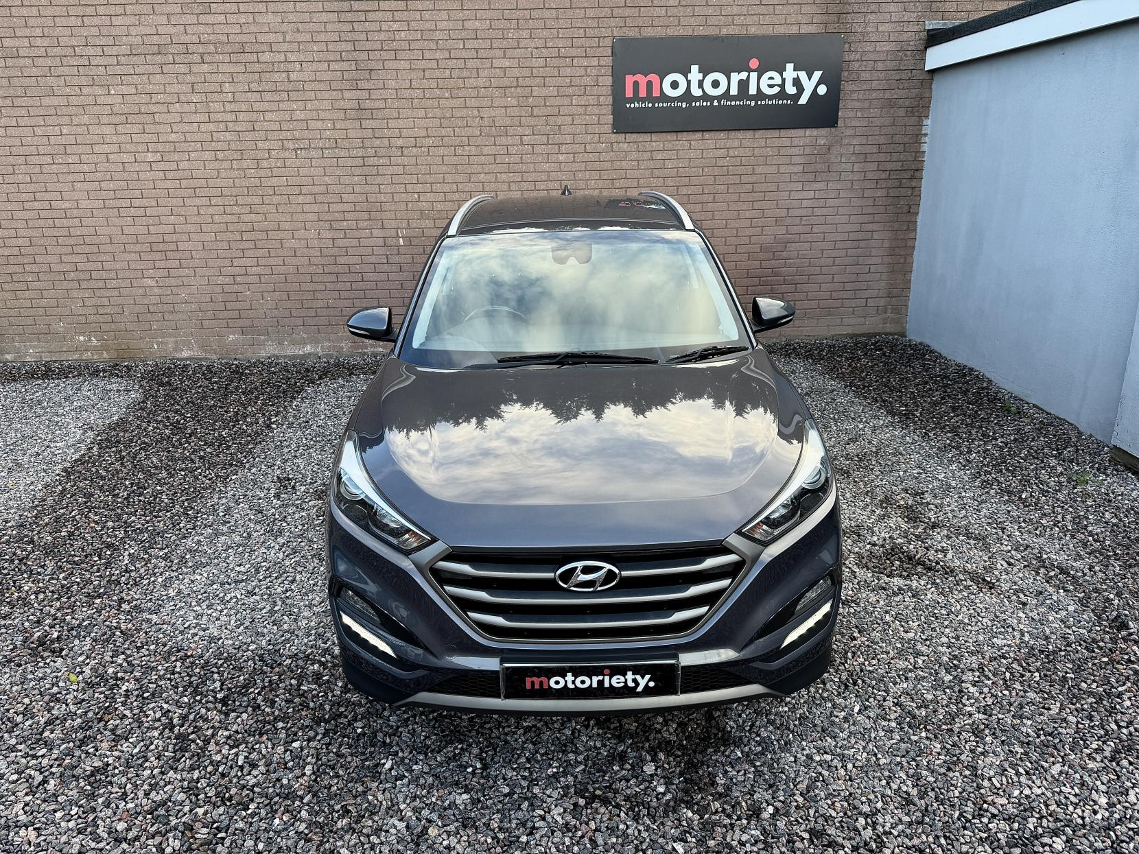 Hyundai TUCSON 1.7 CRDi Blue Drive SE SUV 5dr Diesel Manual Euro 6 (s/s) (116 ps)