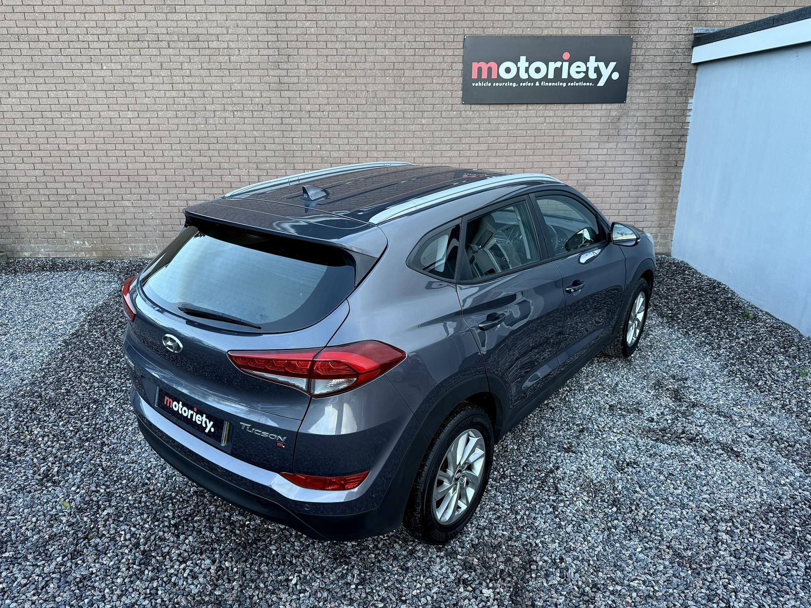 Hyundai TUCSON 1.7 CRDi Blue Drive SE SUV 5dr Diesel Manual Euro 6 (s/s) (116 ps)