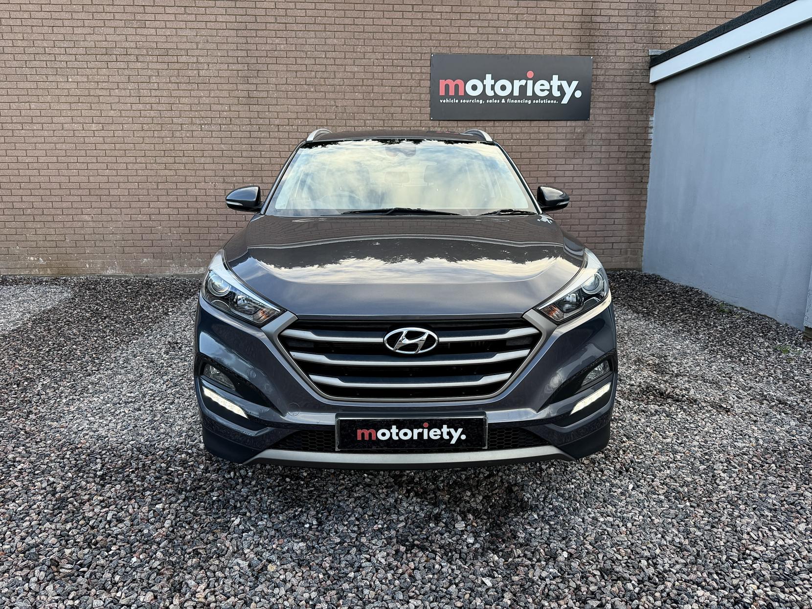 Hyundai TUCSON 1.7 CRDi Blue Drive SE SUV 5dr Diesel Manual Euro 6 (s/s) (116 ps)