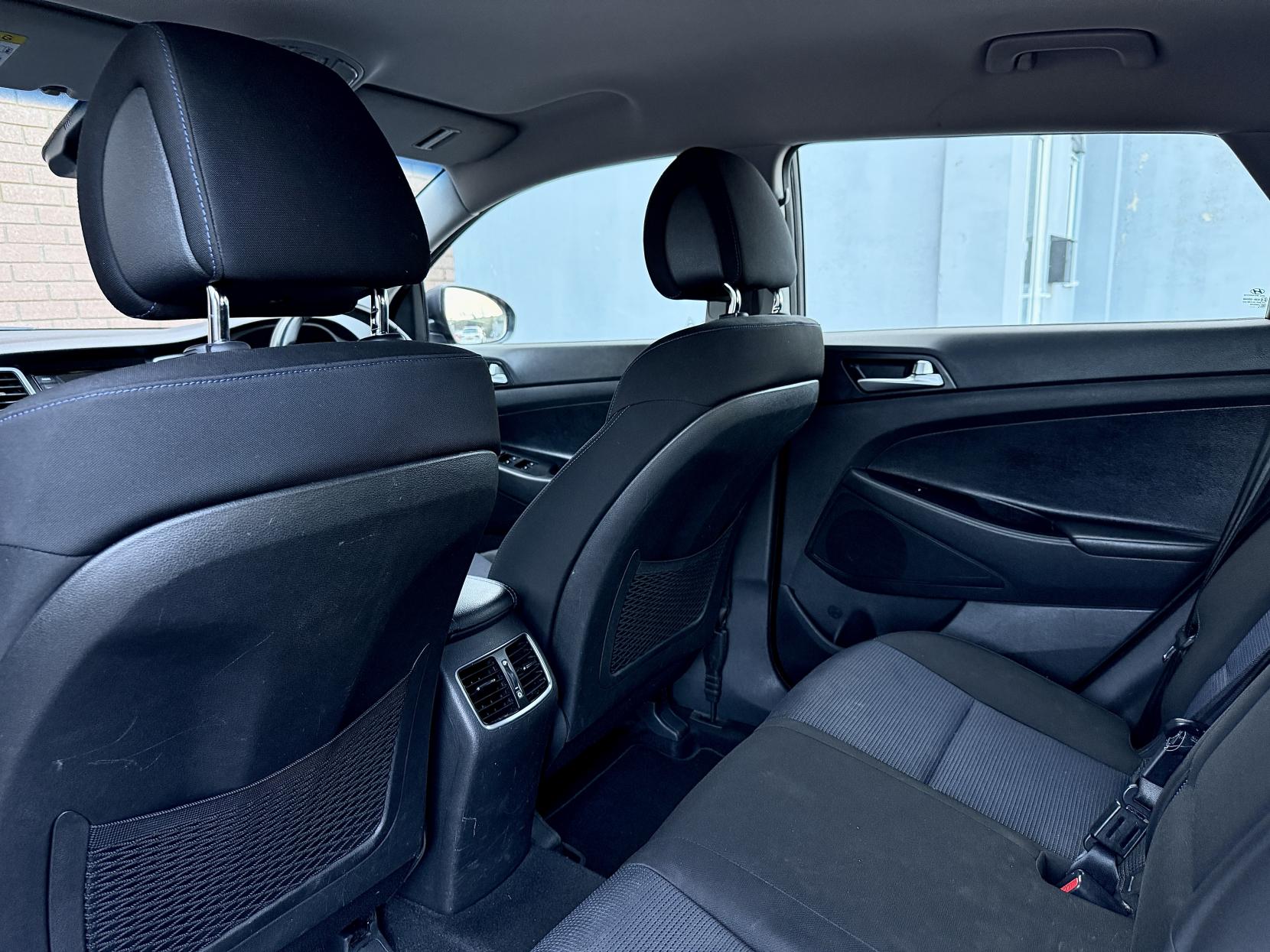 Hyundai TUCSON 1.7 CRDi Blue Drive SE SUV 5dr Diesel Manual Euro 6 (s/s) (116 ps)