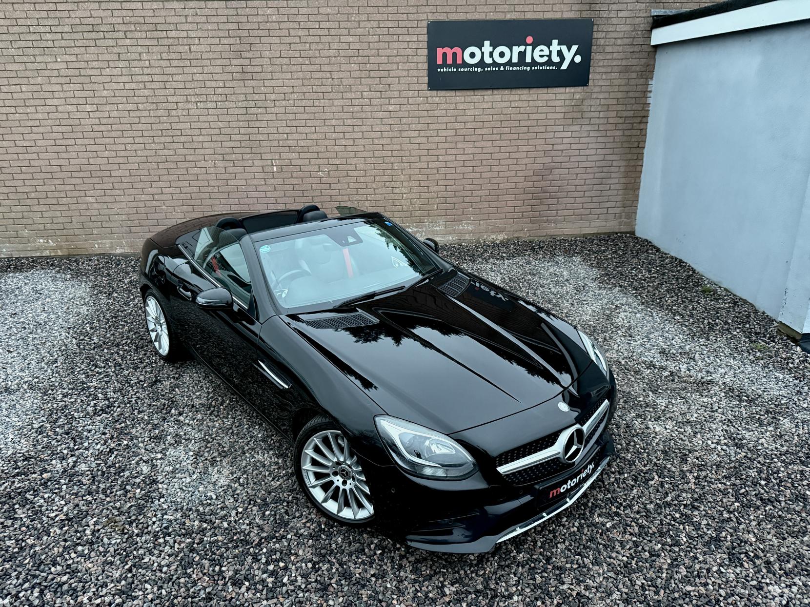 Mercedes-Benz SLC 2.1 SLC250d AMG Line Convertible 2dr Diesel G-Tronic Euro 6 (s/s) (204 ps)