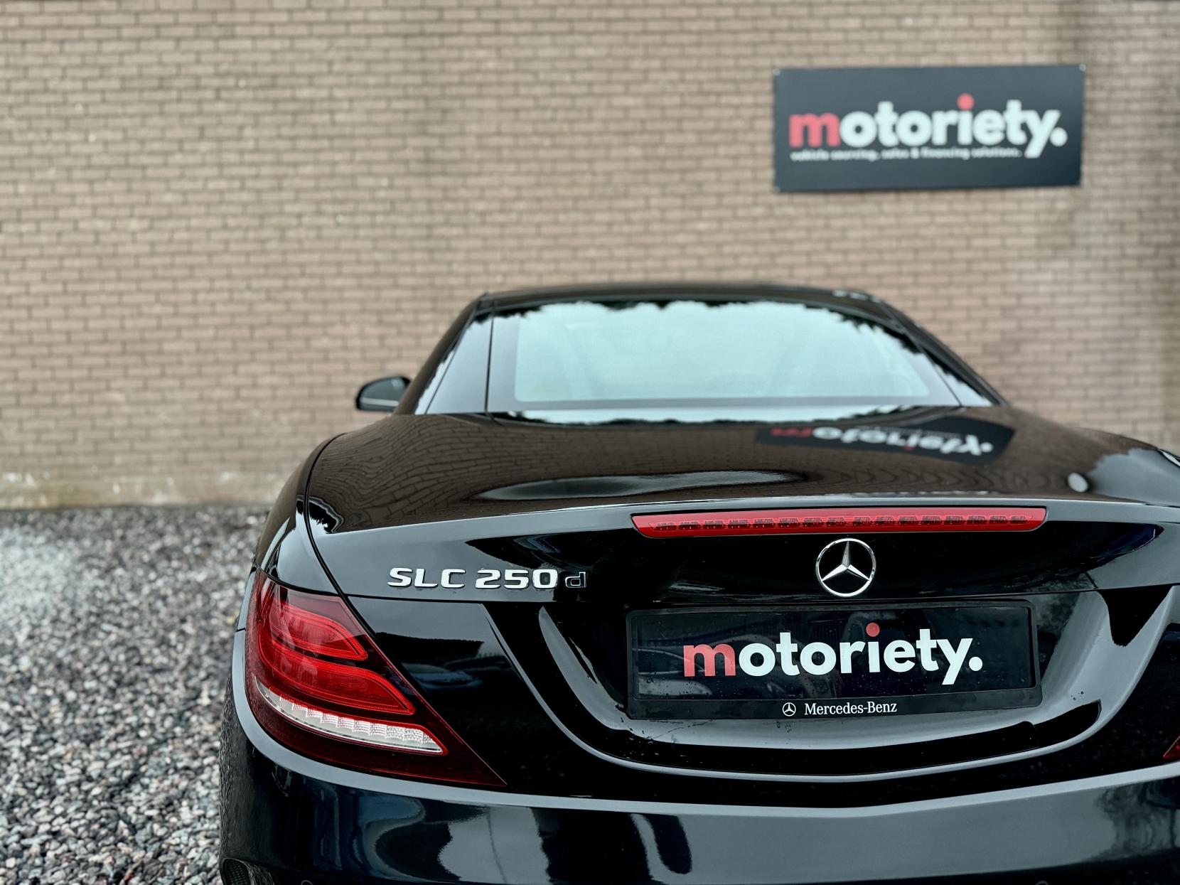 Mercedes-Benz SLC 2.1 SLC250d AMG Line Convertible 2dr Diesel G-Tronic Euro 6 (s/s) (204 ps)
