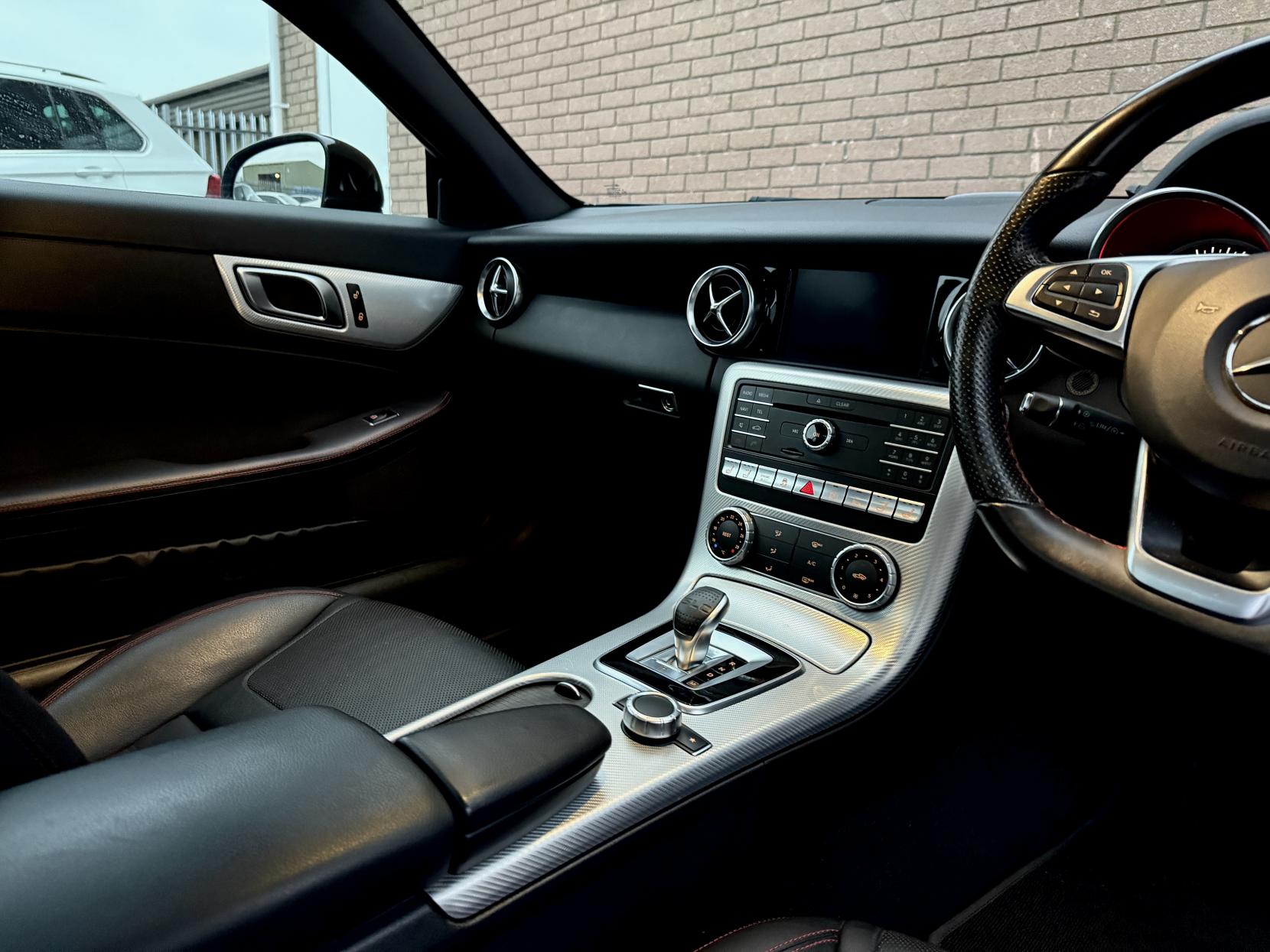 Mercedes-Benz SLC 2.1 SLC250d AMG Line Convertible 2dr Diesel G-Tronic Euro 6 (s/s) (204 ps)