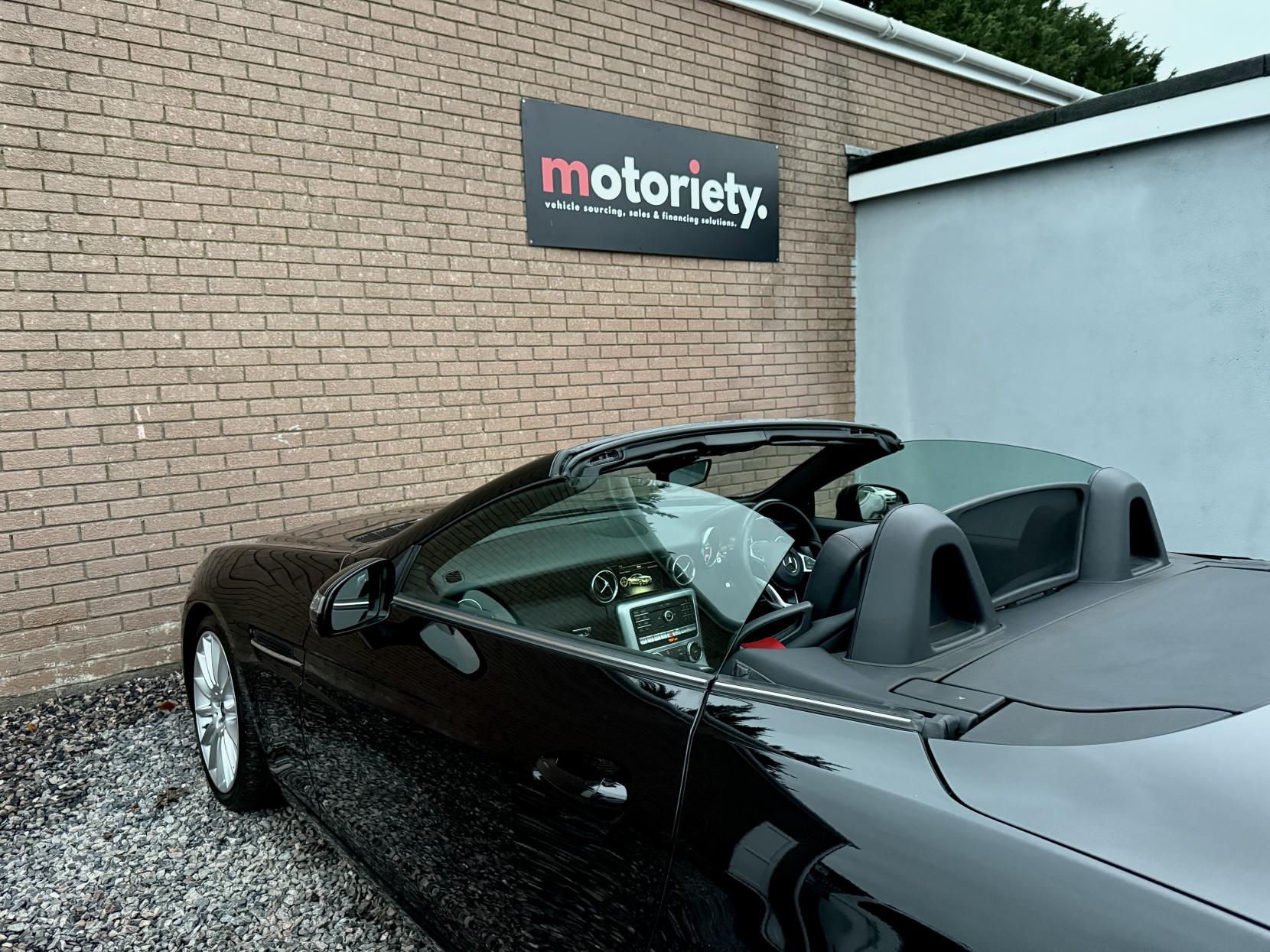 Mercedes-Benz SLC 2.1 SLC250d AMG Line Convertible 2dr Diesel G-Tronic Euro 6 (s/s) (204 ps)