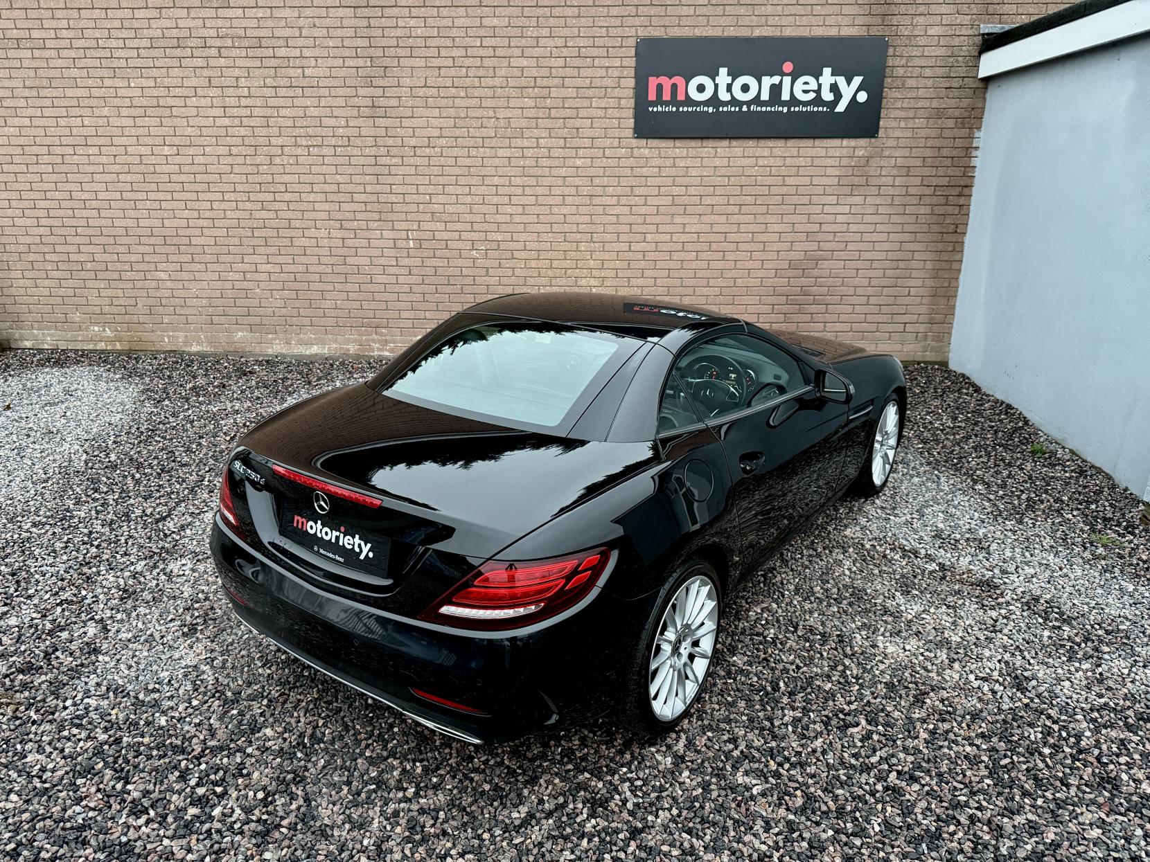 Mercedes-Benz SLC 2.1 SLC250d AMG Line Convertible 2dr Diesel G-Tronic Euro 6 (s/s) (204 ps)