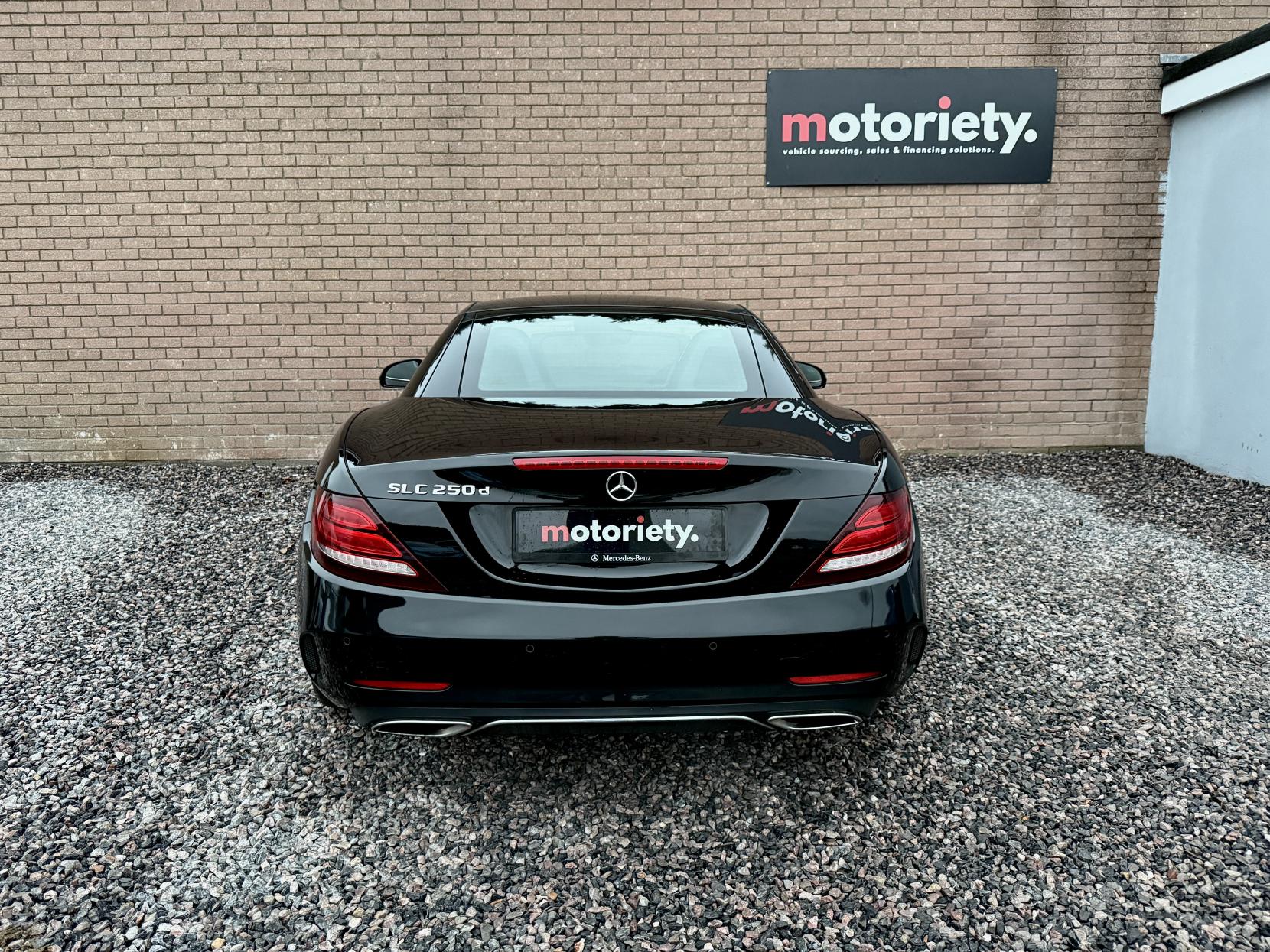 Mercedes-Benz SLC 2.1 SLC250d AMG Line Convertible 2dr Diesel G-Tronic Euro 6 (s/s) (204 ps)