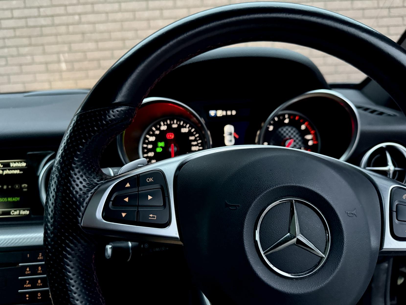 Mercedes-Benz SLC 2.1 SLC250d AMG Line Convertible 2dr Diesel G-Tronic Euro 6 (s/s) (204 ps)