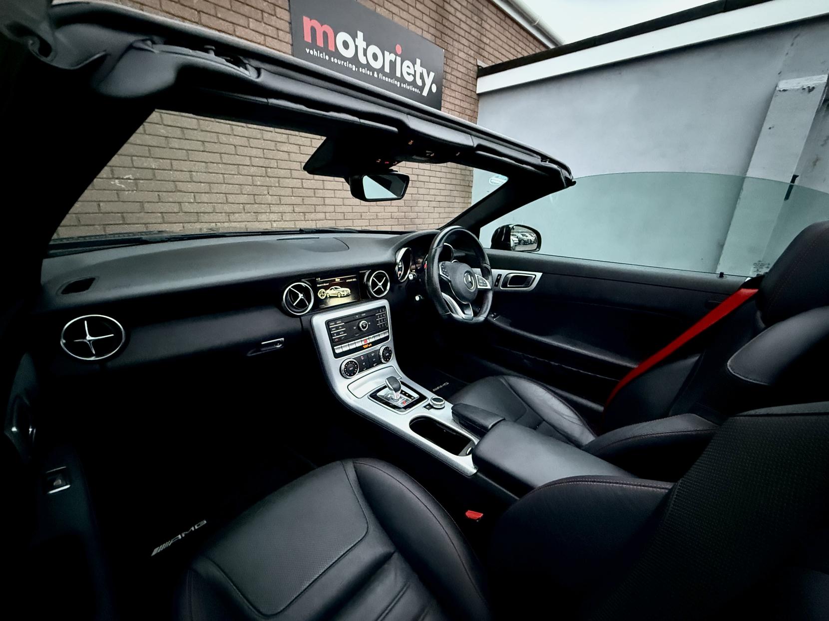 Mercedes-Benz SLC 2.1 SLC250d AMG Line Convertible 2dr Diesel G-Tronic Euro 6 (s/s) (204 ps)