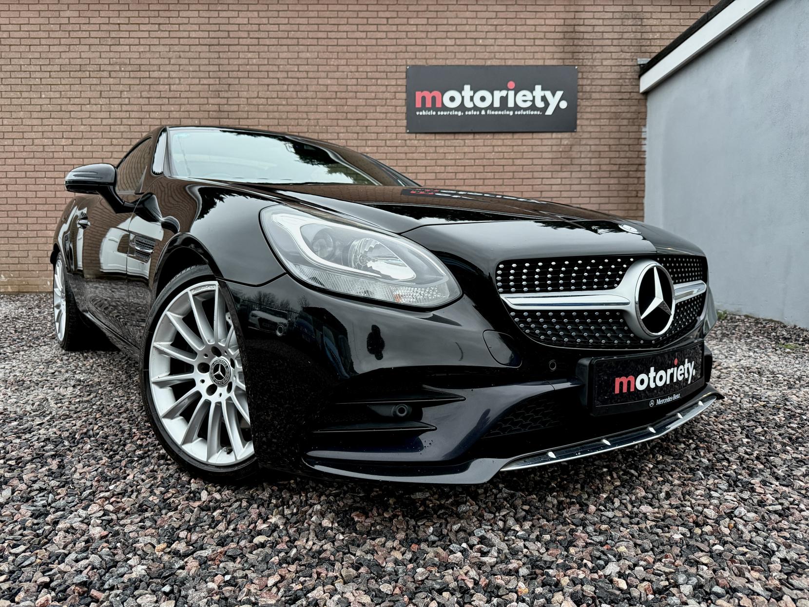 Mercedes-Benz SLC 2.1 SLC250d AMG Line Convertible 2dr Diesel G-Tronic Euro 6 (s/s) (204 ps)
