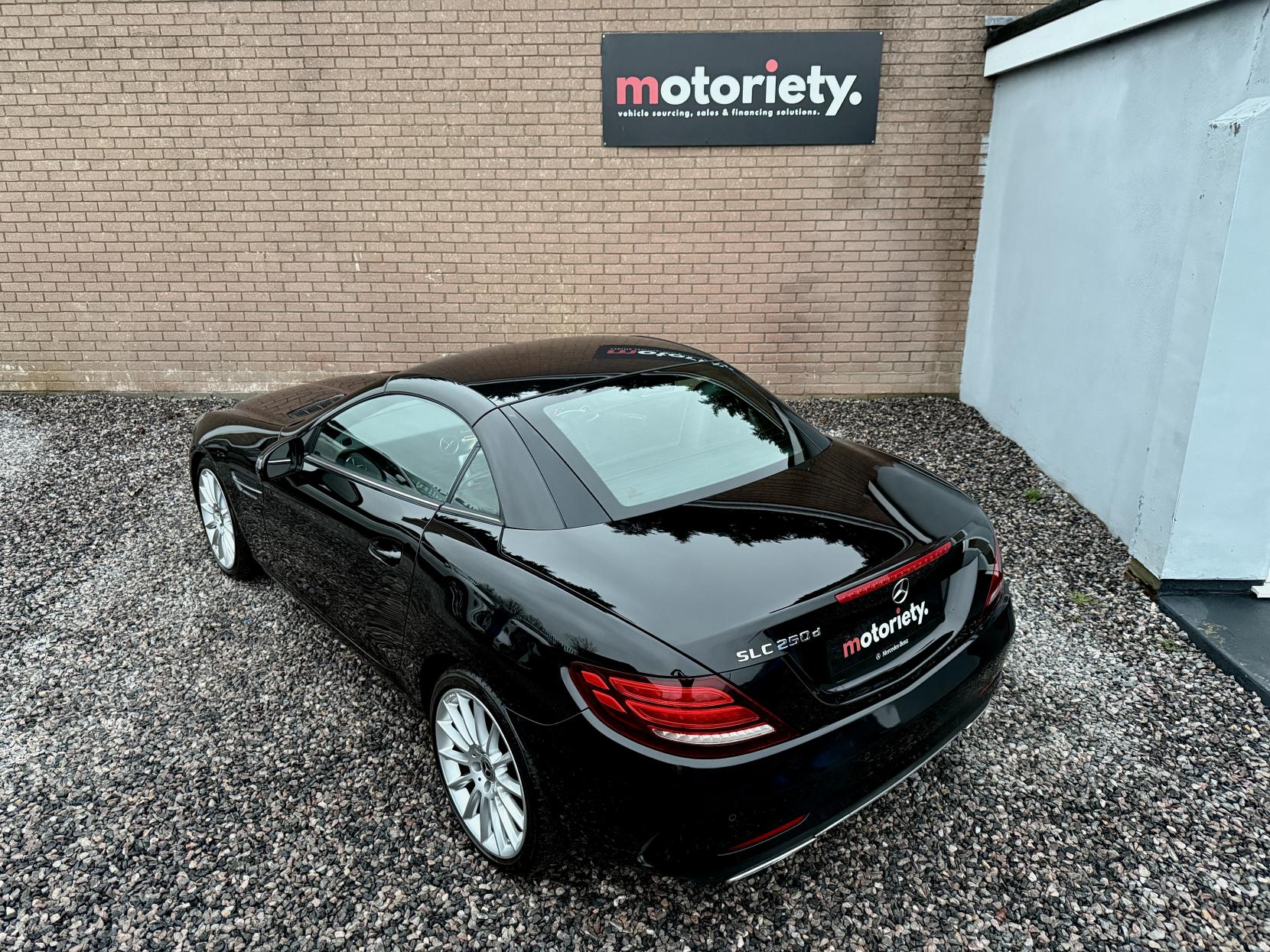 Mercedes-Benz SLC 2.1 SLC250d AMG Line Convertible 2dr Diesel G-Tronic Euro 6 (s/s) (204 ps)