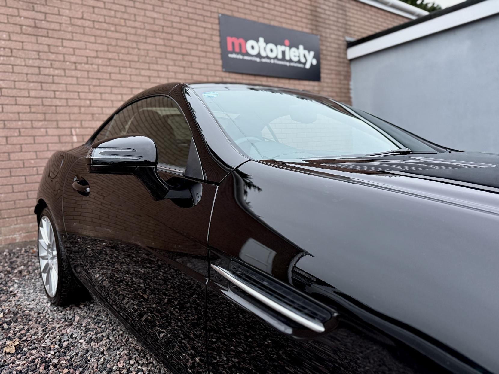 Mercedes-Benz SLC 2.1 SLC250d AMG Line Convertible 2dr Diesel G-Tronic Euro 6 (s/s) (204 ps)