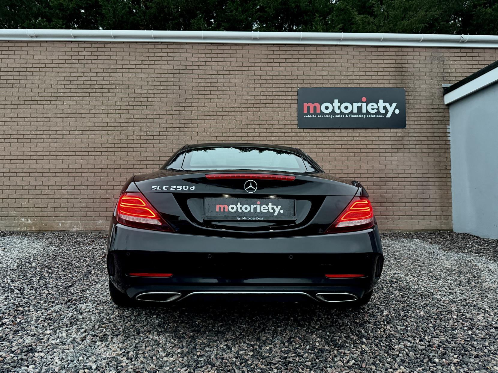 Mercedes-Benz SLC 2.1 SLC250d AMG Line Convertible 2dr Diesel G-Tronic Euro 6 (s/s) (204 ps)