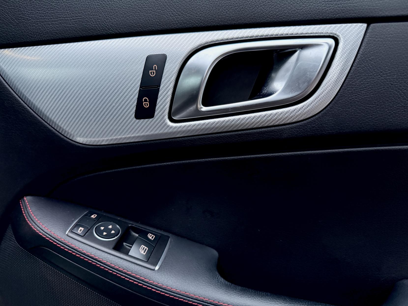 Mercedes-Benz SLC 2.1 SLC250d AMG Line Convertible 2dr Diesel G-Tronic Euro 6 (s/s) (204 ps)