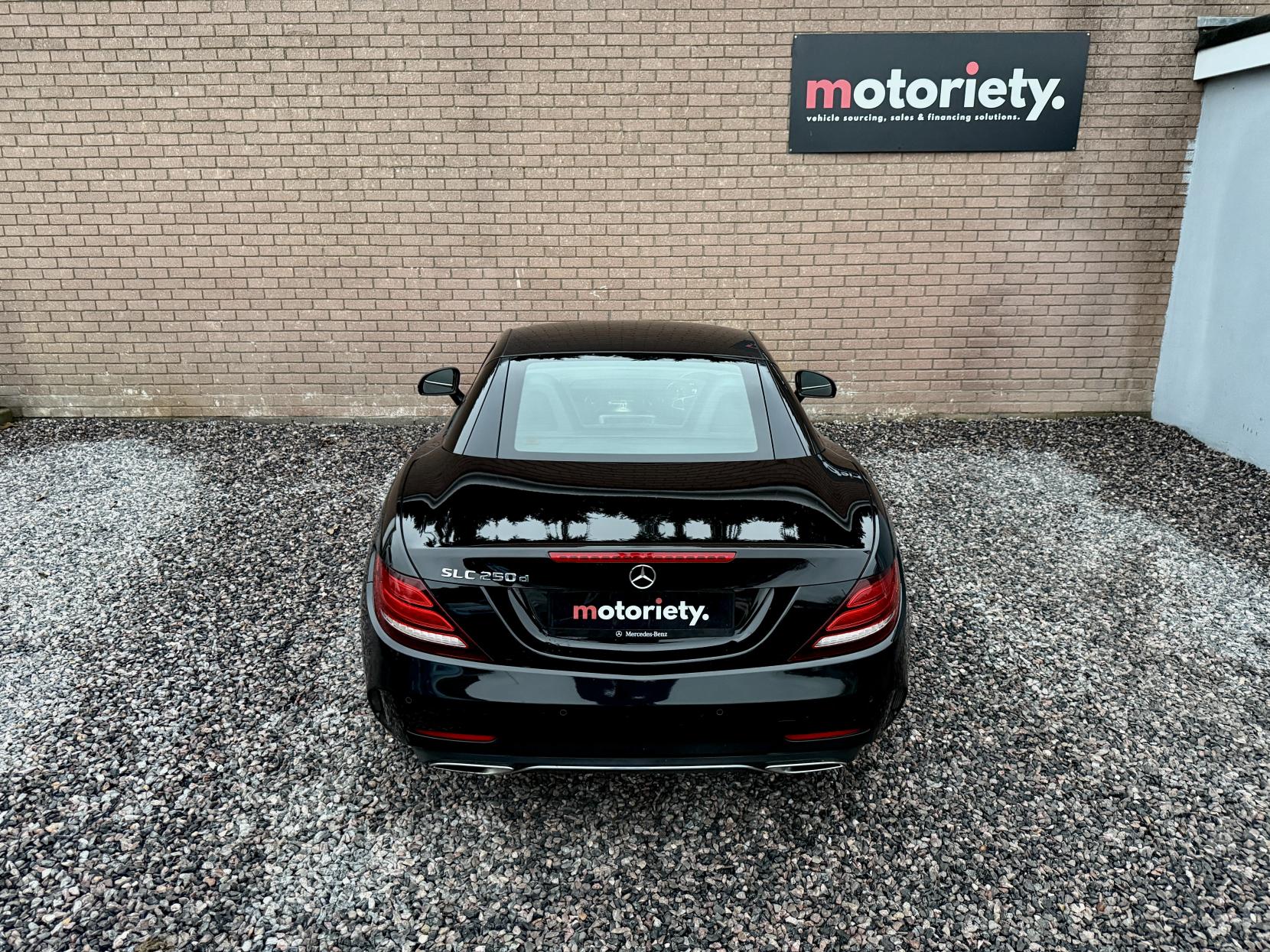 Mercedes-Benz SLC 2.1 SLC250d AMG Line Convertible 2dr Diesel G-Tronic Euro 6 (s/s) (204 ps)