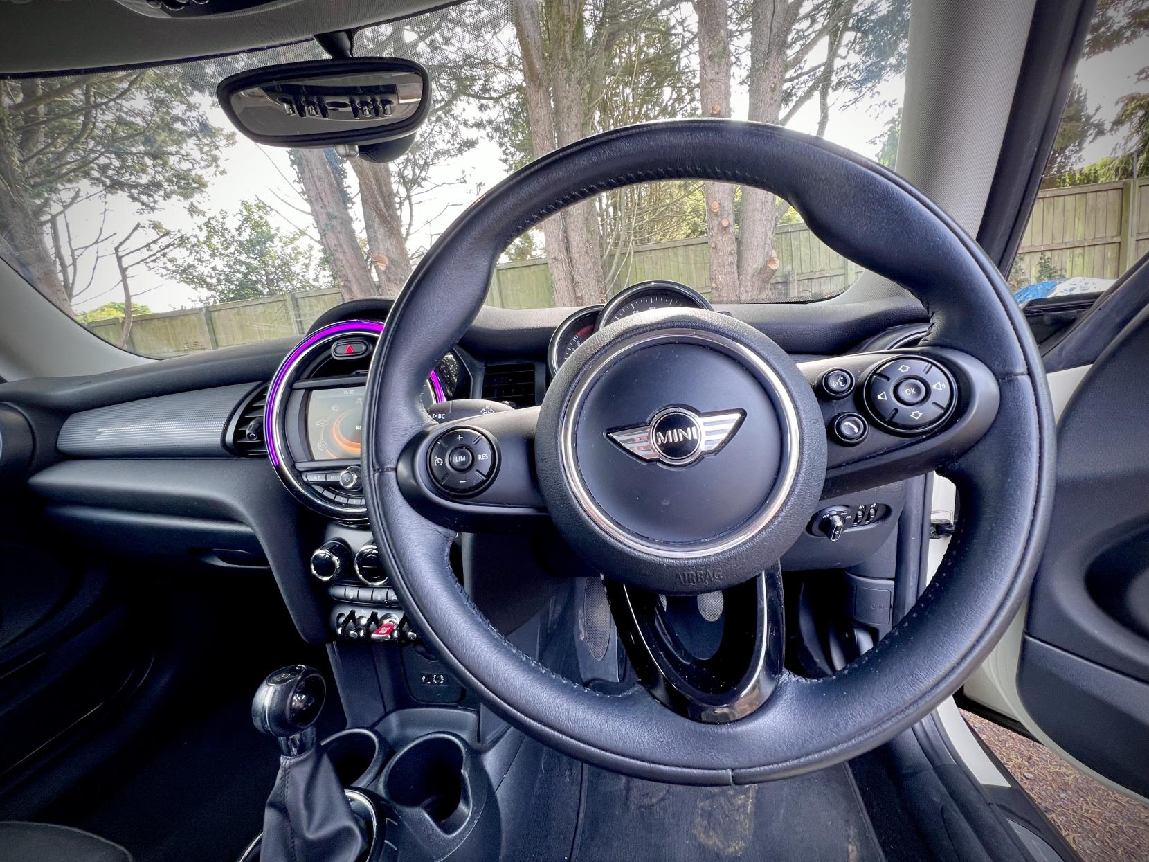 MINI Hatch 1.5 Cooper Hatchback 3dr Petrol Manual Euro 6 (s/s) (136 ps)