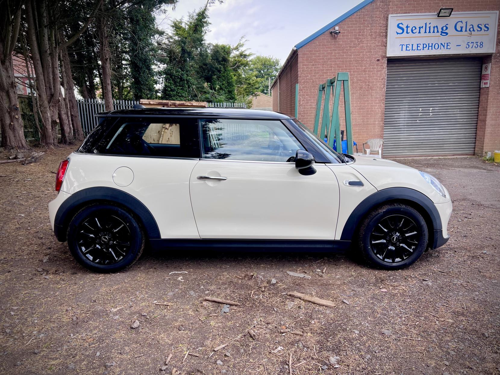 MINI Hatch 1.5 Cooper Hatchback 3dr Petrol Manual Euro 6 (s/s) (136 ps)