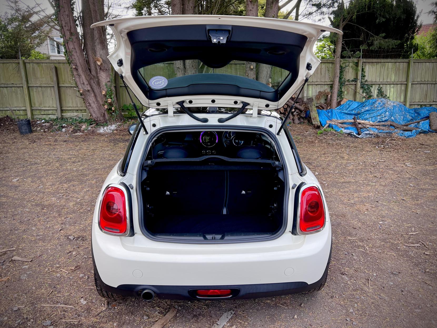 MINI Hatch 1.5 Cooper Hatchback 3dr Petrol Manual Euro 6 (s/s) (136 ps)