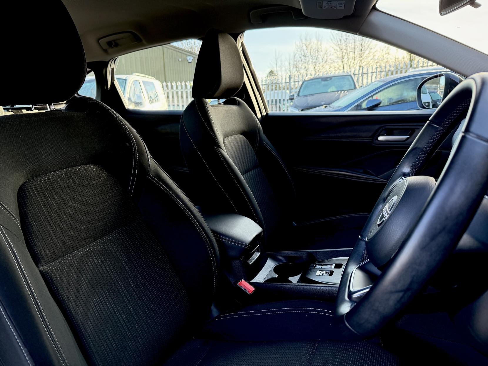 Nissan Qashqai 1.3 DIG-T MHEV Acenta Premium SUV 5dr Petrol Hybrid Manual Euro 6 (s/s) (140 ps)