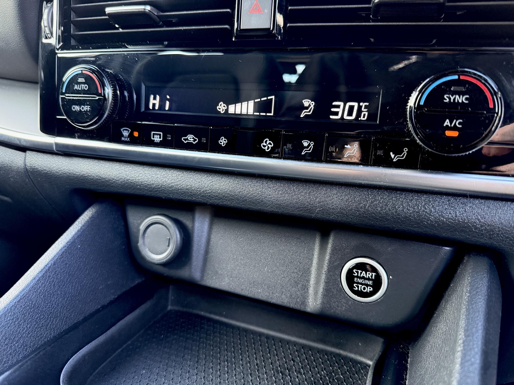 Nissan Qashqai 1.3 DIG-T MHEV Acenta Premium SUV 5dr Petrol Hybrid Manual Euro 6 (s/s) (140 ps)