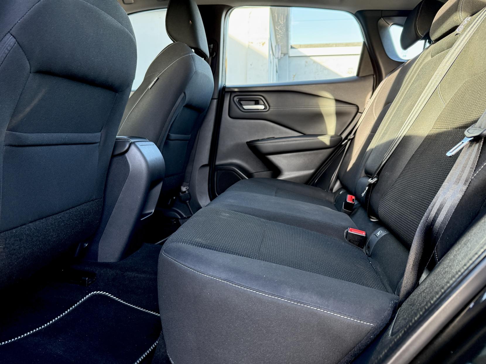 Nissan Qashqai 1.3 DIG-T MHEV Acenta Premium SUV 5dr Petrol Hybrid Manual Euro 6 (s/s) (140 ps)