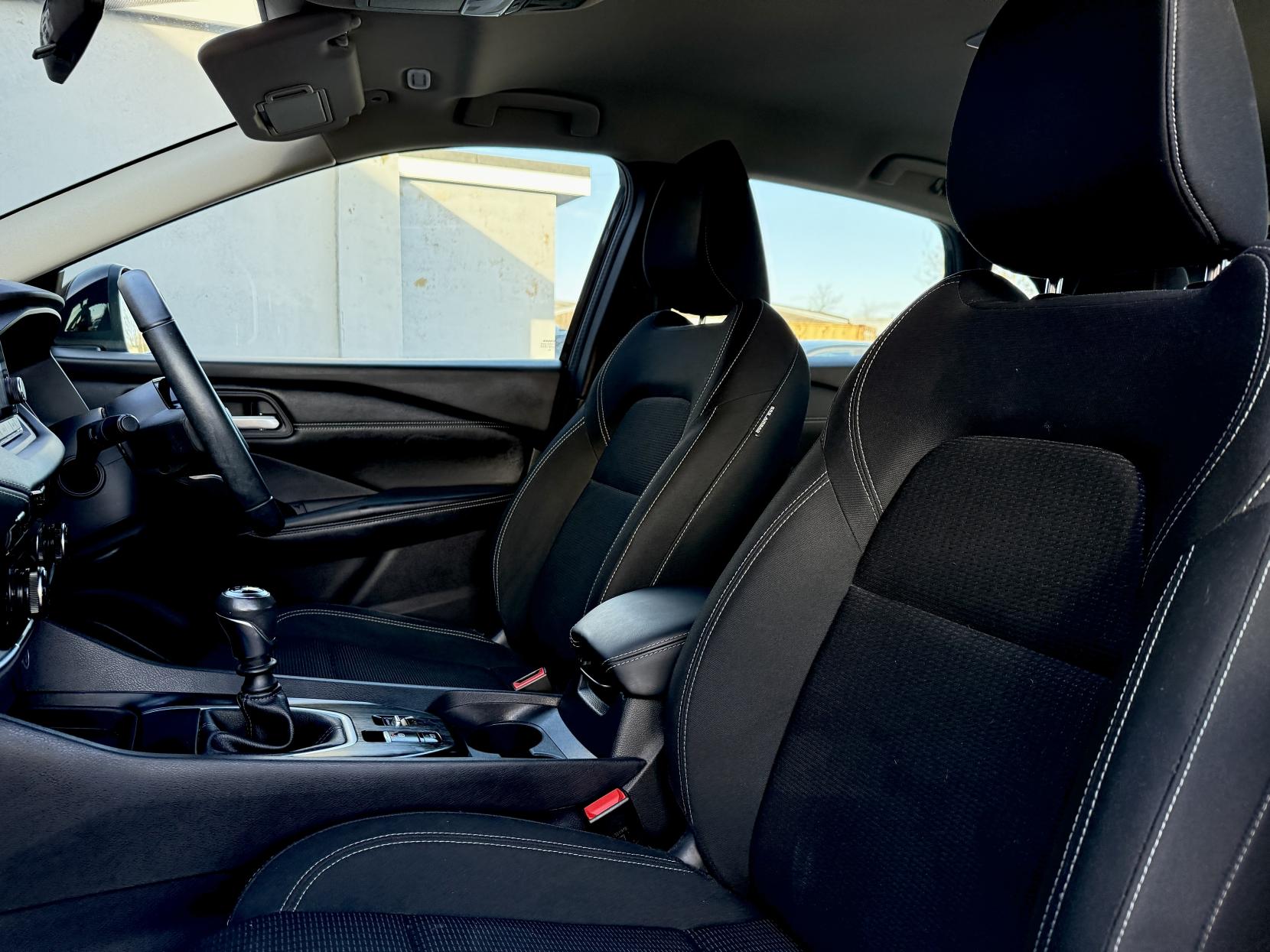 Nissan Qashqai 1.3 DIG-T MHEV Acenta Premium SUV 5dr Petrol Hybrid Manual Euro 6 (s/s) (140 ps)